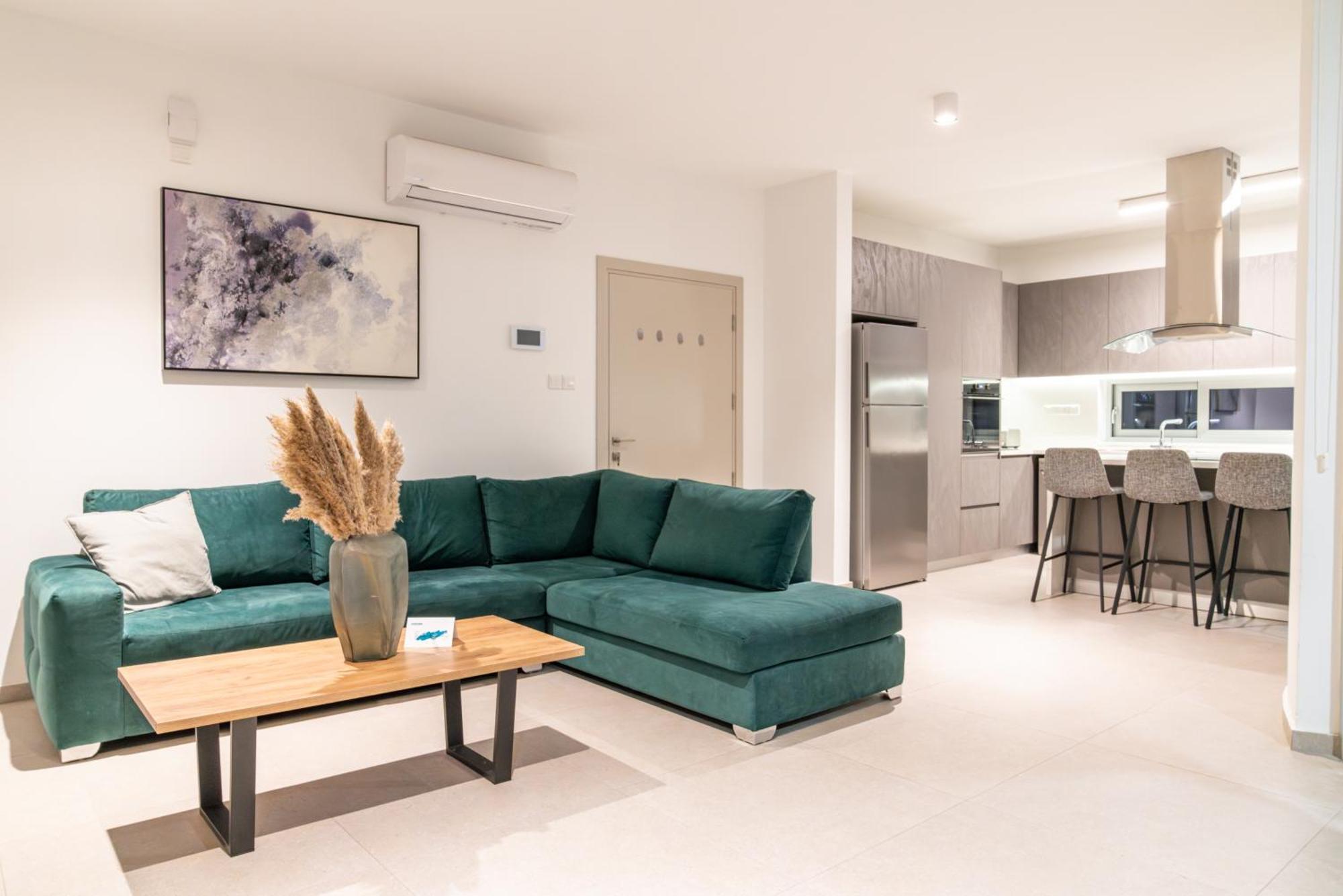 Venus Apartment Larnaca Esterno foto